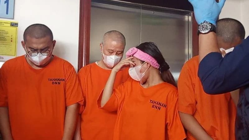 BNN Sita Ribuan Happy Water Kamuflase Minuman Energi Dari Apartemen Ancol Yang Jadi Dapur Narkoba,